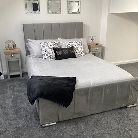 Cheshire Home Stays Crewe Eksteriør bilde