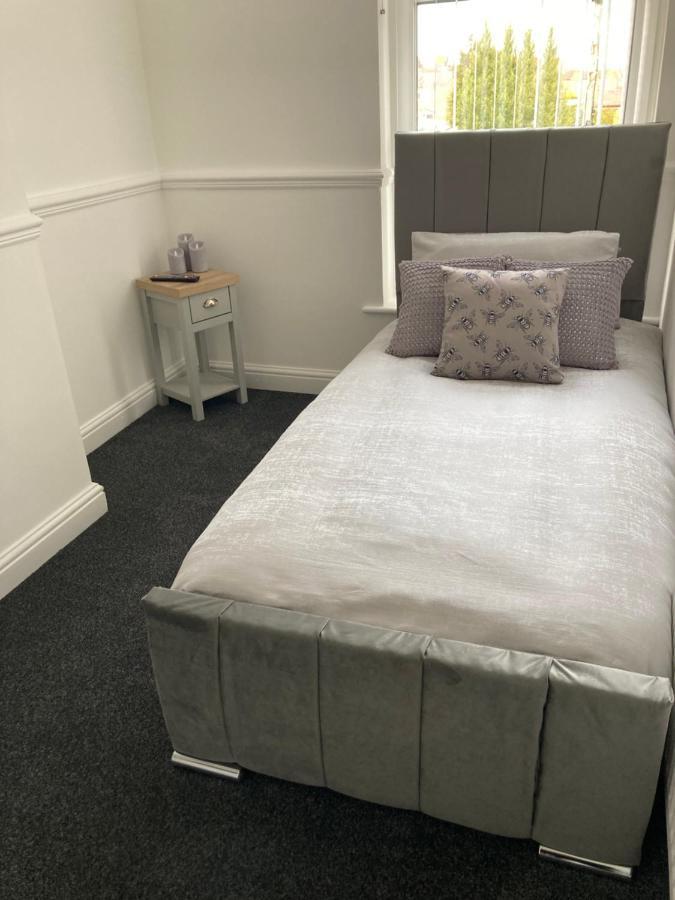 Cheshire Home Stays Crewe Eksteriør bilde